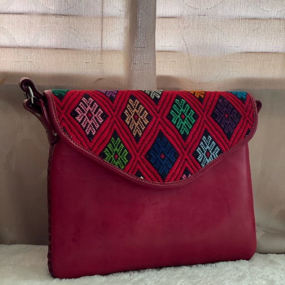 Leather crossbody purse - Picture 3 of 16
